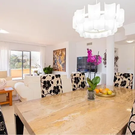 Beautiful Ap. Elviria/3bdrs Marbella